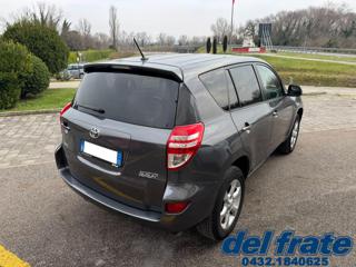TOYOTA RAV 4 usata, con Autoradio