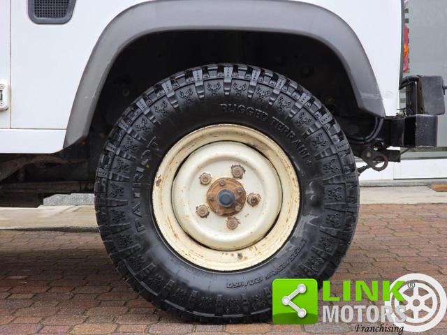 LAND ROVER Defender usata 17