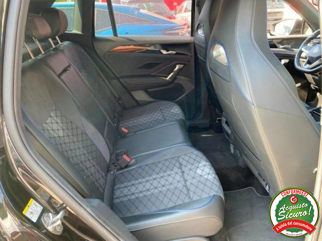 VOLKSWAGEN Tiguan usata, con Airbag laterali