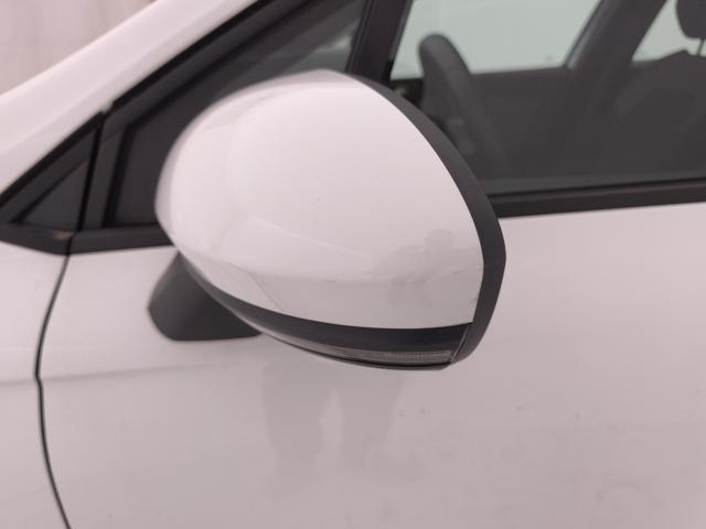 RENAULT Clio usata, con Fari full-led