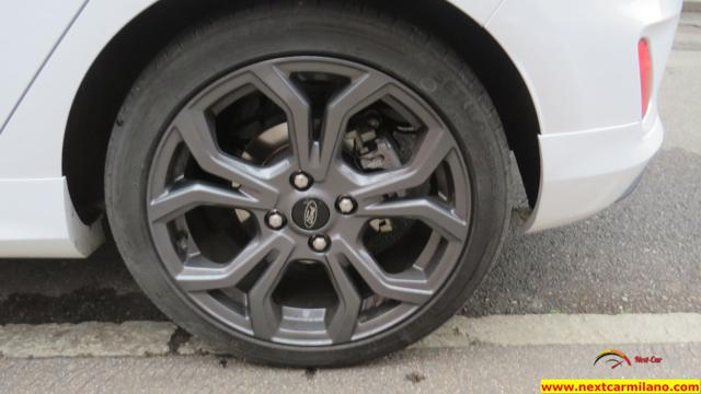 FORD Fiesta usata, con Specchietti laterali elettrici