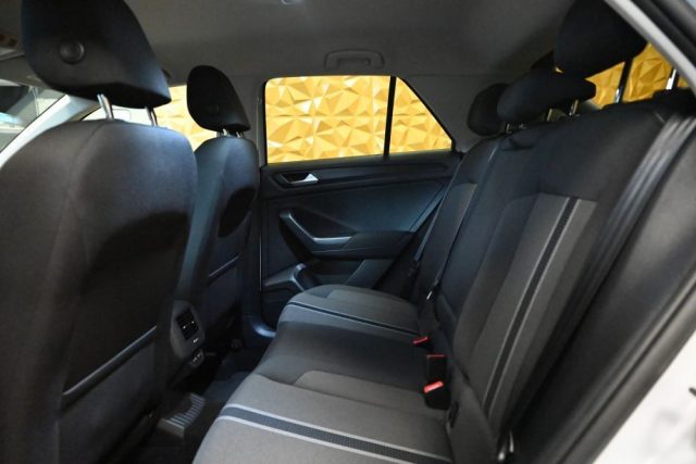 VOLKSWAGEN T-Roc usata 25