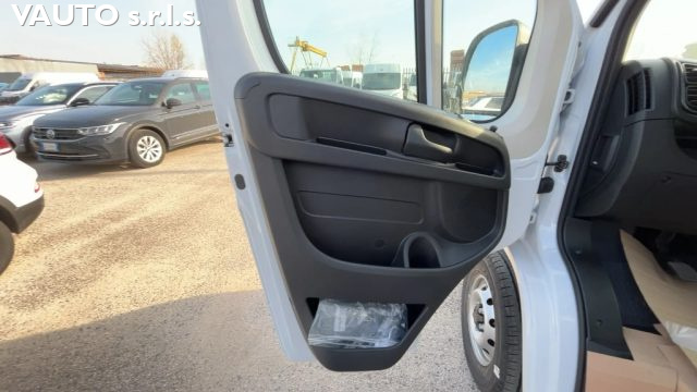 PEUGEOT Boxer usata, con Bracciolo