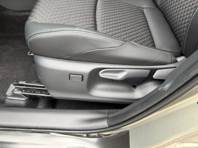 TOYOTA Yaris usata, con Riconoscimento dei segnali stradali