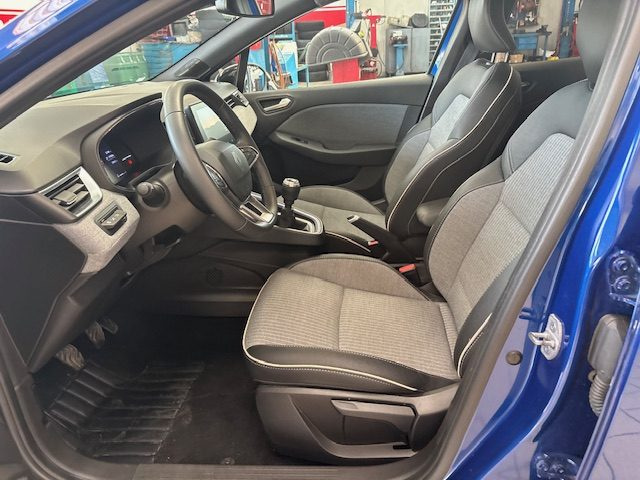 RENAULT Clio usata, con Cruise Control