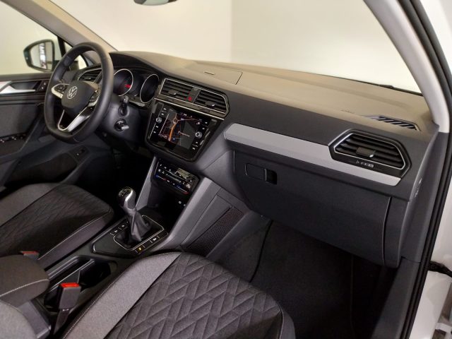 VOLKSWAGEN Tiguan usata, con Touch screen