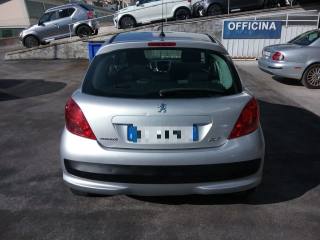 PEUGEOT 207 usata, con Autoradio