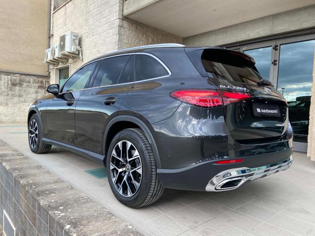 MERCEDES-BENZ GLC 220 usata, con Boardcomputer