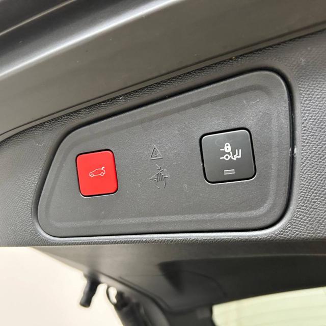 PEUGEOT 3008 usata, con Cerchi in lega