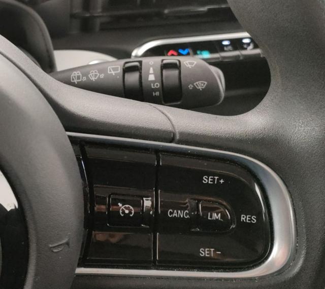 FIAT 500e usata, con USB