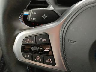 BMW i4 usata, con USB