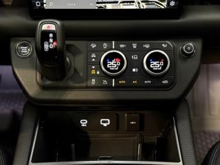 LAND ROVER Defender usata, con Sistema di navigazione