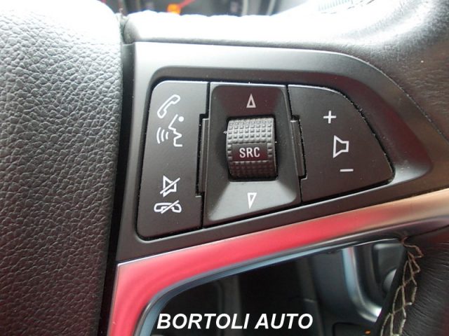 OPEL Mokka usata, con Bracciolo