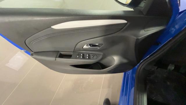 OPEL Corsa usata, con USB
