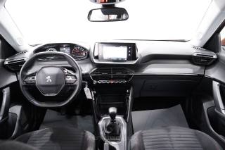 PEUGEOT 2008 usata, con Autoradio digitale