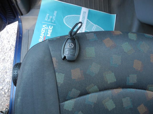 MERCEDES-BENZ Vito usata 31