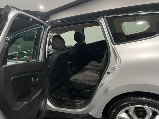 RENAULT Grand Scenic usata, con Controllo automatico clima