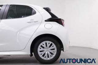 TOYOTA Yaris usata, con Hill holder