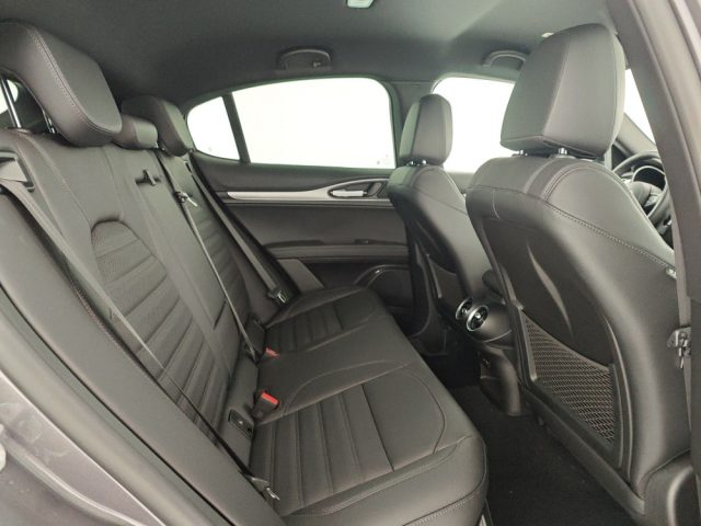 ALFA ROMEO Stelvio usata, con Fari LED