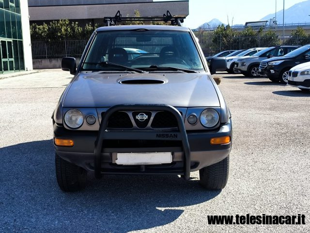 NISSAN Terrano II usata 2