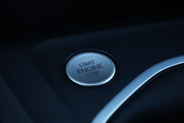 VOLKSWAGEN Golf usata, con Sensore di luce