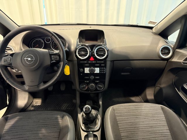 OPEL Corsa usata, con Autoradio