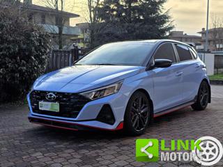 HYUNDAI i20 usata, con Specchietti laterali elettrici