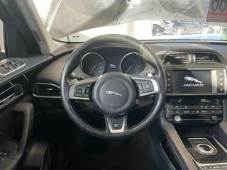 JAGUAR F-Pace usata, con ESP