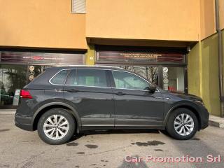 VOLKSWAGEN Tiguan usata, con Airbag laterali