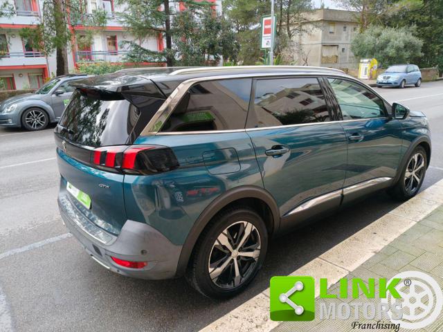 PEUGEOT 5008 usata, con Sedile posteriore sdoppiato
