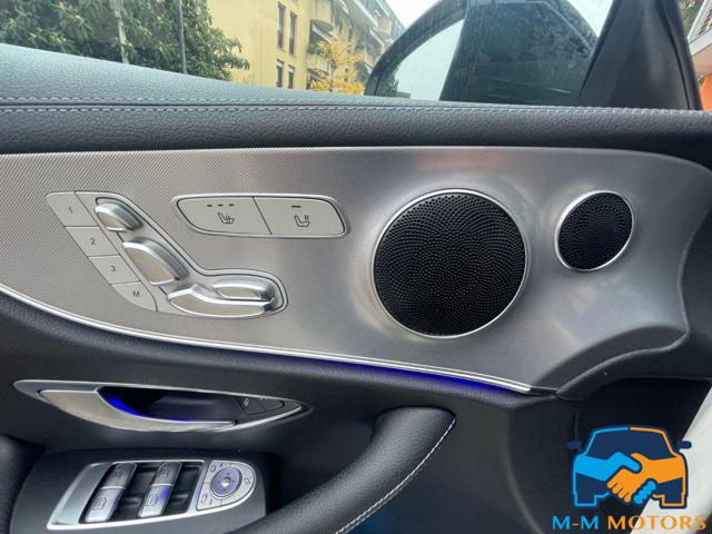 MERCEDES-BENZ E 220 usata, con Specchietti laterali elettrici