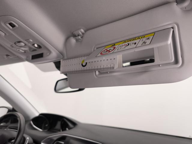 PEUGEOT 308 usata, con Specchietti laterali elettrici
