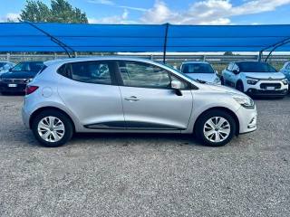 RENAULT Clio usata, con Autoradio