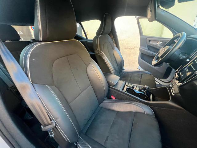 VOLVO XC40 usata, con Fari LED