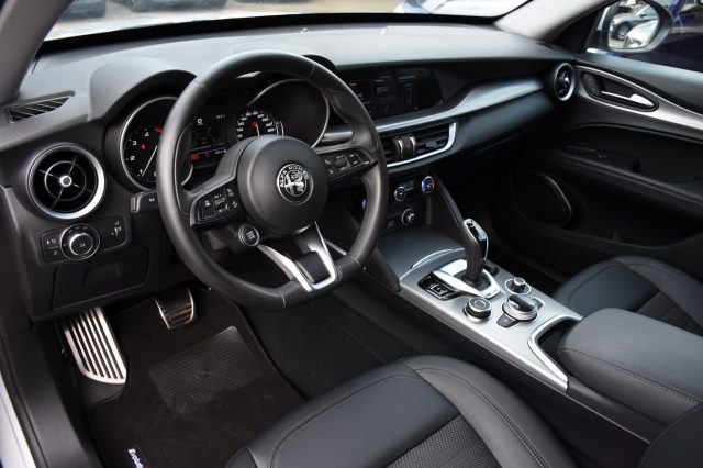 ALFA ROMEO Stelvio usata, con Autoradio