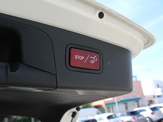 MERCEDES-BENZ GLC 300 usata, con Hill holder