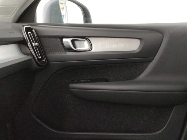 VOLVO XC40 usata 14