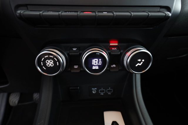 RENAULT Captur usata 10