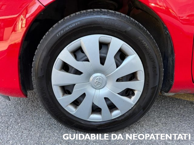 TOYOTA Yaris usata, con Autoradio