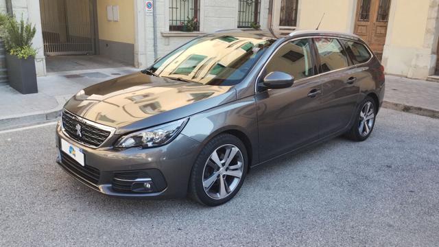 PEUGEOT 308 usata, con Airbag laterali