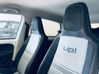 VOLKSWAGEN up! usata, con ESP