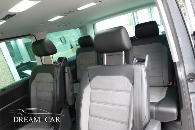 VOLKSWAGEN T6.1 usata, con Controllo automatico clima