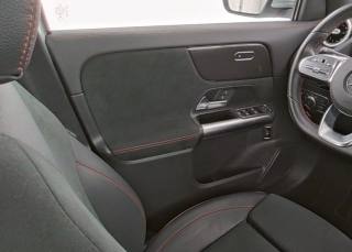 MERCEDES-BENZ GLA 200 usata, con Climatizzatore