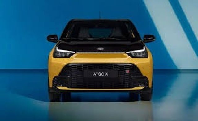 TOYOTA Aygo X usata, con Airbag laterali