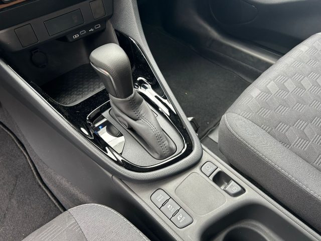 TOYOTA Yaris usata, con Servosterzo