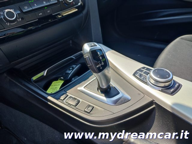 BMW 318 usata, con Fari LED