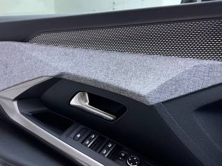 PEUGEOT 3008 usata, con Isofix