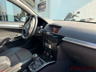 OPEL Astra usata, con Autoradio