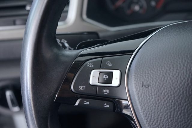 VOLKSWAGEN T-Roc usata 50
