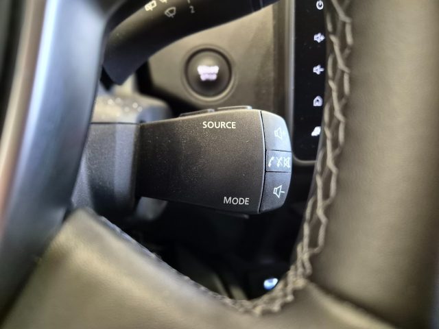 DACIA Duster usata, con Touch screen